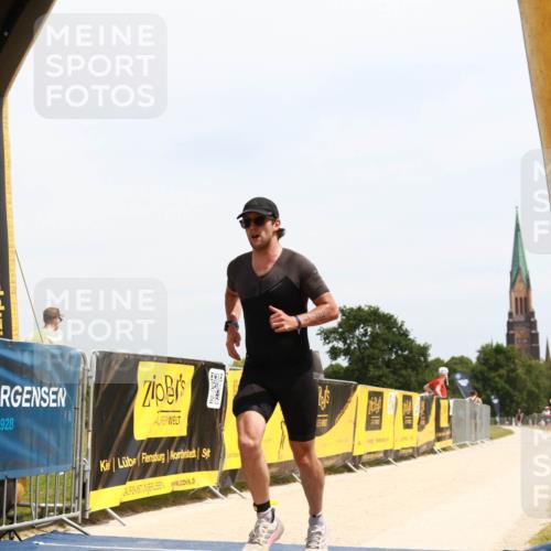 22.06.2025 - Viking Triathlon H.Heesch http://msf.ph/oto/8080225 22.06.2025 13:02:00 Laufen 271, 288, 555 meine-sportfotos.de