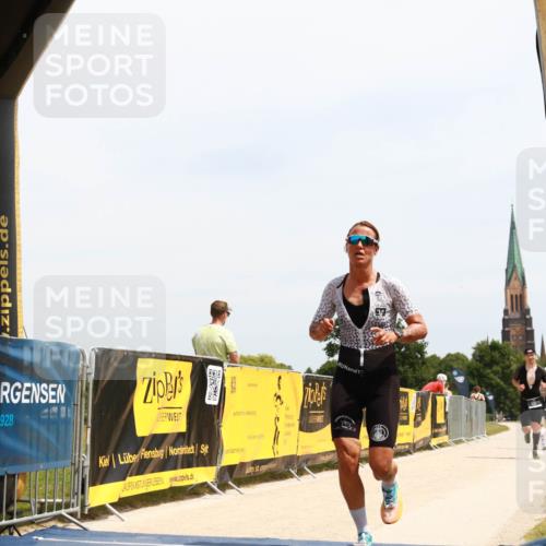 22.06.2025 - Viking Triathlon H.Heesch http://msf.ph/oto/8080260 22.06.2025 13:03:46 Laufen 30, 510 meine-sportfotos.de