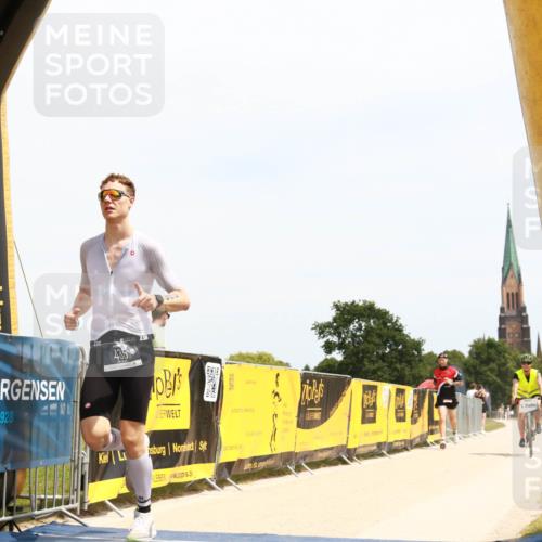 22.06.2025 - Viking Triathlon H.Heesch http://msf.ph/oto/8080324 22.06.2025 13:04:36 Laufen 1, 435, 527, 536, 641, 654 meine-sportfotos.de