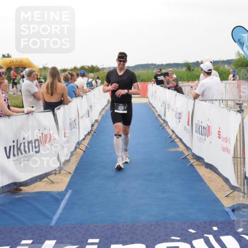 22.06.2025 - Viking Triathlon MichiJ http://msf.ph/oto/8080361 22.06.2025 15:56:44 Ziel 261, 306 meine-sportfotos.de