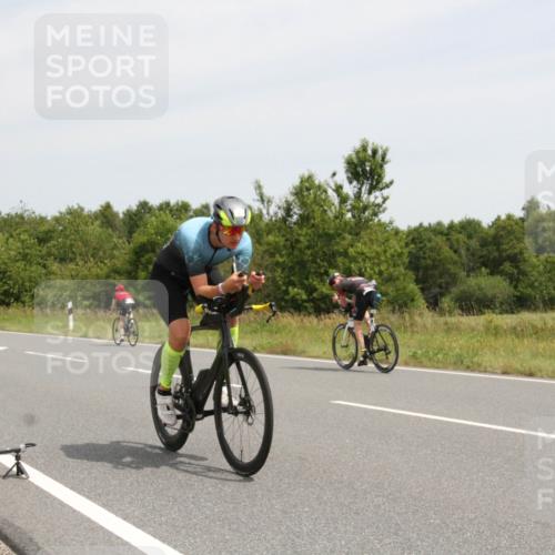 22.06.2025 - Viking Triathlon Yannick Fuchs http://msf.ph/oto/8080376 22.06.2025 12:20:48 Radfahren 25, 43, 128, 181, 187, 374, 388, 407, 499, 654 meine-sportfotos.de