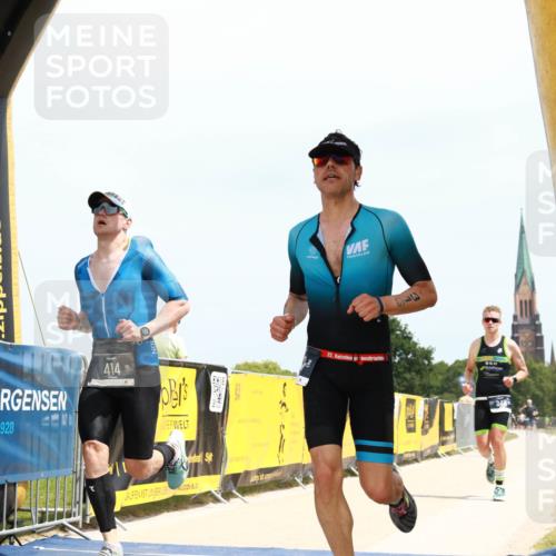 22.06.2025 - Viking Triathlon H.Heesch http://msf.ph/oto/8080378 22.06.2025 13:05:39 Laufen 316, 348, 414, 457 meine-sportfotos.de