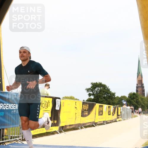 22.06.2025 - Viking Triathlon H.Heesch http://msf.ph/oto/8080396 22.06.2025 13:05:51 Laufen 40 meine-sportfotos.de