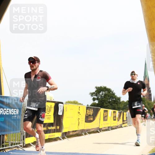 22.06.2025 - Viking Triathlon H.Heesch http://msf.ph/oto/8080404 22.06.2025 13:06:05 Laufen 187, 388, 407 meine-sportfotos.de
