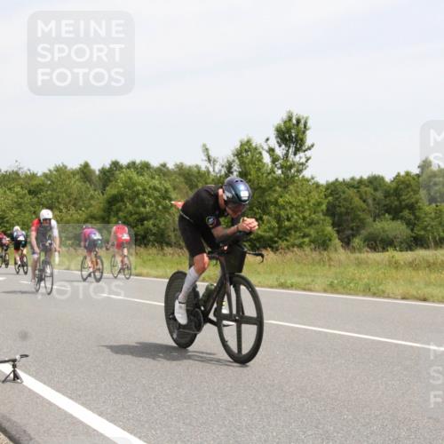 22.06.2025 - Viking Triathlon Yannick Fuchs http://msf.ph/oto/8080459 22.06.2025 12:21:01 Radfahren 2, 53, 62, 65, 98, 100, 160, 349, 428, 476, 522, 647, 661 meine-sportfotos.de