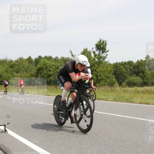 22.06.2025 - Viking Triathlon Yannick Fuchs http://msf.ph/oto/8080466 22.06.2025 12:21:02 Radfahren 2, 53, 62, 98, 100, 349, 476, 522, 647, 661 meine-sportfotos.de