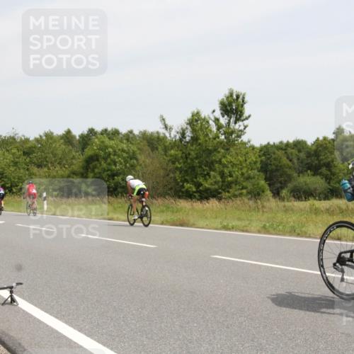 22.06.2025 - Viking Triathlon Yannick Fuchs http://msf.ph/oto/8080471 22.06.2025 12:21:02 Radfahren 2, 53, 62, 98, 100, 349, 476, 522, 647, 661 meine-sportfotos.de