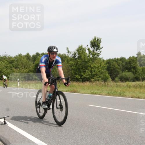 22.06.2025 - Viking Triathlon Yannick Fuchs http://msf.ph/oto/8080476 22.06.2025 12:21:03 Radfahren 2, 53, 98, 100, 349, 476, 647, 661 meine-sportfotos.de