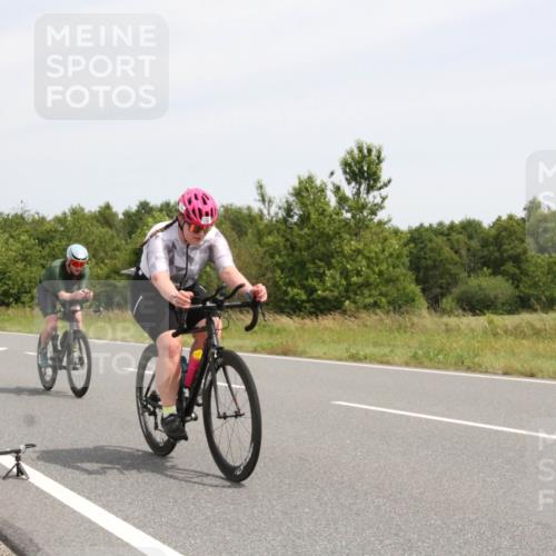 22.06.2025 - Viking Triathlon Yannick Fuchs http://msf.ph/oto/8080513 22.06.2025 12:21:29 Radfahren 147, 186, 236, 255, 327 meine-sportfotos.de