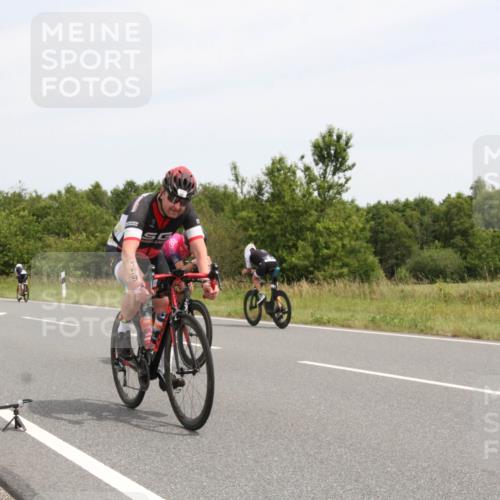 22.06.2025 - Viking Triathlon Yannick Fuchs http://msf.ph/oto/8080565 22.06.2025 12:21:45 Radfahren 63, 199, 491, 610 meine-sportfotos.de