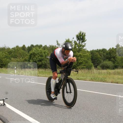 22.06.2025 - Viking Triathlon Yannick Fuchs http://msf.ph/oto/8081468 22.06.2025 12:24:44 Radfahren 38, 75, 122, 141, 219, 282, 607 meine-sportfotos.de