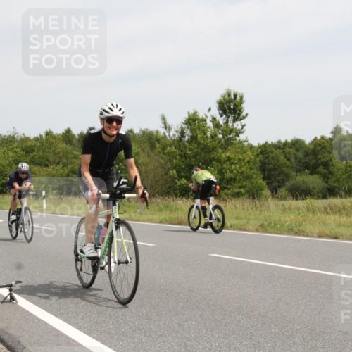 22.06.2025 - Viking Triathlon Yannick Fuchs http://msf.ph/oto/8081484 22.06.2025 12:24:53 Radfahren 50, 215, 225, 261, 343, 399, 410 meine-sportfotos.de