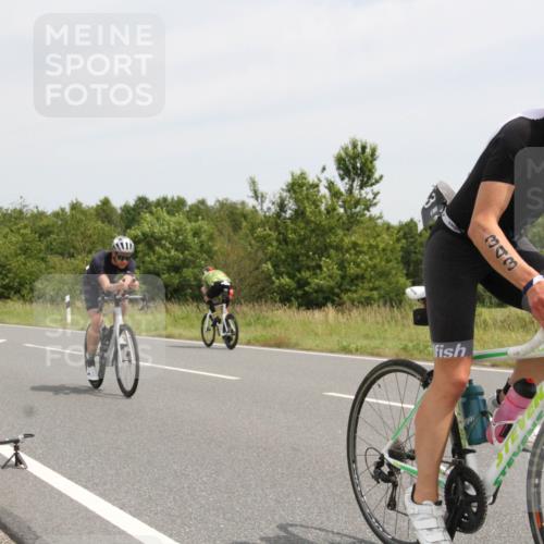 22.06.2025 - Viking Triathlon Yannick Fuchs http://msf.ph/oto/8081489 22.06.2025 12:24:53 Radfahren 50, 215, 225, 261, 343, 399, 410 meine-sportfotos.de