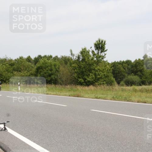 22.06.2025 - Viking Triathlon Yannick Fuchs http://msf.ph/oto/8081517 22.06.2025 12:25:17 Radfahren 170, 296, 390, 608 meine-sportfotos.de