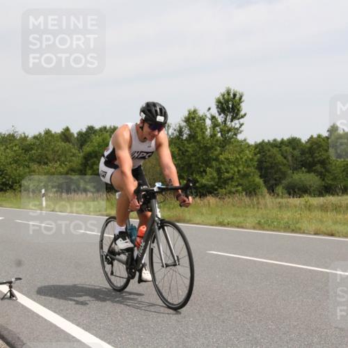 22.06.2025 - Viking Triathlon Yannick Fuchs http://msf.ph/oto/8081535 22.06.2025 12:25:39 Radfahren 64, 88, 134, 299, 323, 480 meine-sportfotos.de