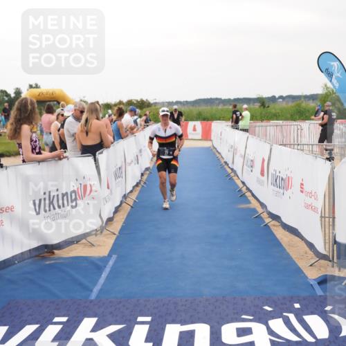 22.06.2025 - Viking Triathlon MichiJ http://msf.ph/oto/8081541 22.06.2025 15:59:03 Ziel 77, 461 meine-sportfotos.de