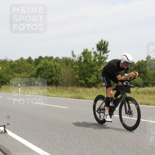 22.06.2025 - Viking Triathlon Yannick Fuchs http://msf.ph/oto/8081598 22.06.2025 12:26:40 Radfahren 139, 272, 365, 601 meine-sportfotos.de