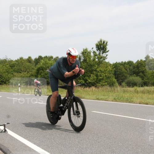 22.06.2025 - Viking Triathlon Yannick Fuchs http://msf.ph/oto/8081647 22.06.2025 12:27:27 Radfahren 36, 228, 382 meine-sportfotos.de