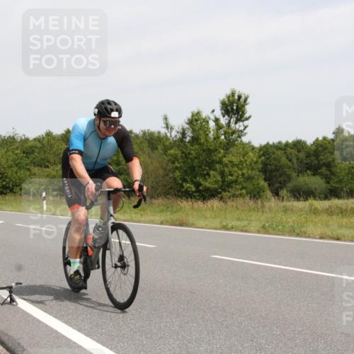 22.06.2025 - Viking Triathlon Yannick Fuchs http://msf.ph/oto/8081667 22.06.2025 12:27:57 Radfahren 286, 467 meine-sportfotos.de