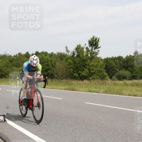 22.06.2025 - Viking Triathlon Yannick Fuchs http://msf.ph/oto/8081674 22.06.2025 12:28:09 Radfahren 157, 208, 469, 489 meine-sportfotos.de