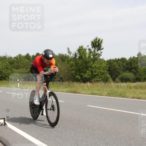 22.06.2025 - Viking Triathlon Yannick Fuchs http://msf.ph/oto/8081728 22.06.2025 12:29:16 Radfahren 11, 33, 59, 249, 298, 386, 437 meine-sportfotos.de