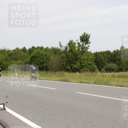 22.06.2025 - Viking Triathlon Yannick Fuchs http://msf.ph/oto/8081734 22.06.2025 12:29:19 Radfahren 11, 33, 59, 195, 245, 298, 386, 437 meine-sportfotos.de