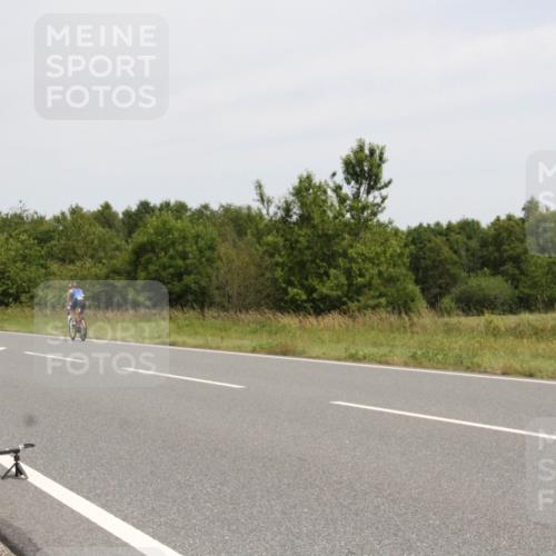22.06.2025 - Viking Triathlon Yannick Fuchs http://msf.ph/oto/8081771 22.06.2025 12:29:57 Radfahren 297, 383 meine-sportfotos.de