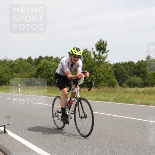 22.06.2025 - Viking Triathlon Yannick Fuchs http://msf.ph/oto/8081774 22.06.2025 12:30:10 Radfahren 273 meine-sportfotos.de