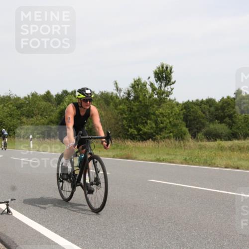 22.06.2025 - Viking Triathlon Yannick Fuchs http://msf.ph/oto/8081816 22.06.2025 12:30:46 Radfahren 16, 51, 169, 235, 248, 503, 529 meine-sportfotos.de