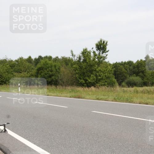 22.06.2025 - Viking Triathlon Yannick Fuchs http://msf.ph/oto/8081844 22.06.2025 12:31:11 Radfahren 110, 418, 427 meine-sportfotos.de