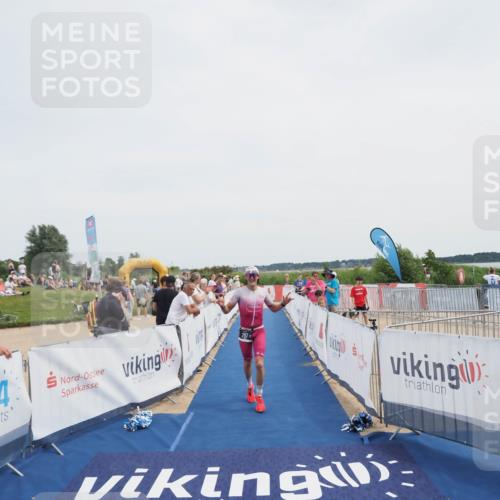 22.06.2025 - Viking Triathlon MichiJ http://msf.ph/oto/8081866 22.06.2025 14:28:11 Ziel 198, 287, 534 meine-sportfotos.de