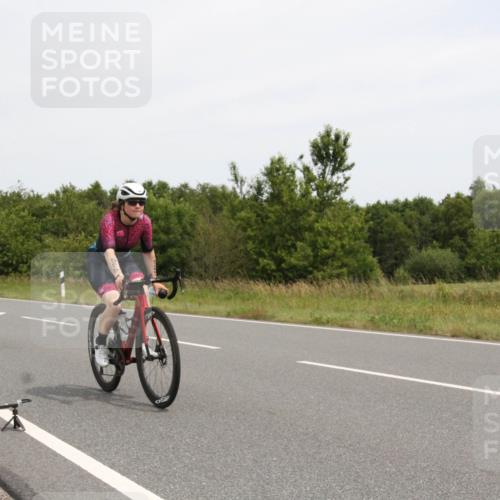 22.06.2025 - Viking Triathlon Yannick Fuchs http://msf.ph/oto/8081872 22.06.2025 12:31:44 Radfahren 37, 114, 204, 333, 364, 412, 500, 525, 540 meine-sportfotos.de