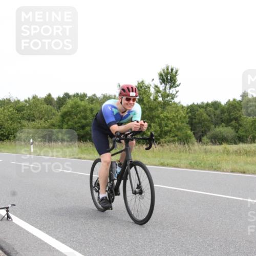 22.06.2025 - Viking Triathlon Yannick Fuchs http://msf.ph/oto/8081932 22.06.2025 12:33:04 Radfahren 240, 475, 496 meine-sportfotos.de