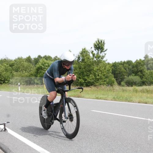 22.06.2025 - Viking Triathlon Yannick Fuchs http://msf.ph/oto/8082083 22.06.2025 12:35:55 Radfahren 77, 184, 629 meine-sportfotos.de