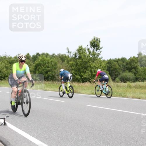 22.06.2025 - Viking Triathlon Yannick Fuchs http://msf.ph/oto/8082117 22.06.2025 12:36:26 Radfahren 95, 355, 433, 463, 468, 473, 640 meine-sportfotos.de