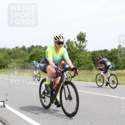 22.06.2025 - Viking Triathlon Yannick Fuchs http://msf.ph/oto/8082119 22.06.2025 12:36:26 Radfahren 95, 355, 433, 463, 468, 473, 640 meine-sportfotos.de