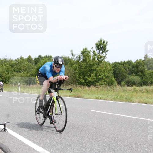 22.06.2025 - Viking Triathlon Yannick Fuchs http://msf.ph/oto/8082206 22.06.2025 12:38:35 Radfahren 58, 116, 229, 242, 284, 294, 486, 505, 653 meine-sportfotos.de