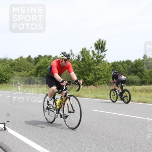 22.06.2025 - Viking Triathlon Yannick Fuchs http://msf.ph/oto/8082215 22.06.2025 12:38:43 Radfahren 106, 242, 429, 653 meine-sportfotos.de