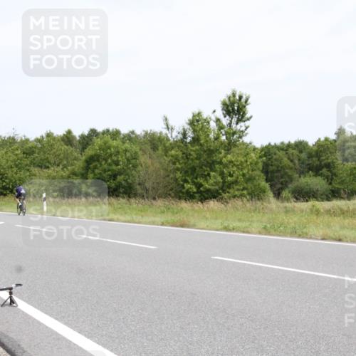 22.06.2025 - Viking Triathlon Yannick Fuchs http://msf.ph/oto/8082235 22.06.2025 12:39:02 Radfahren 5, 54, 140, 156, 631 meine-sportfotos.de