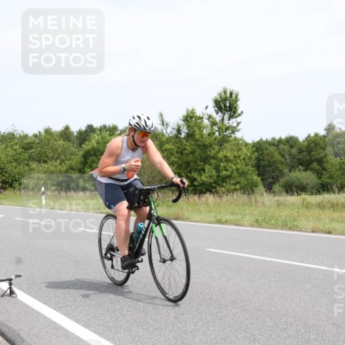 22.06.2025 - Viking Triathlon Yannick Fuchs http://msf.ph/oto/8082260 22.06.2025 12:39:31 Radfahren 490, 624, 633 meine-sportfotos.de