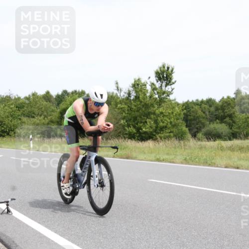 22.06.2025 - Viking Triathlon Yannick Fuchs http://msf.ph/oto/8082276 22.06.2025 12:39:55 Radfahren 132, 348, 408 meine-sportfotos.de