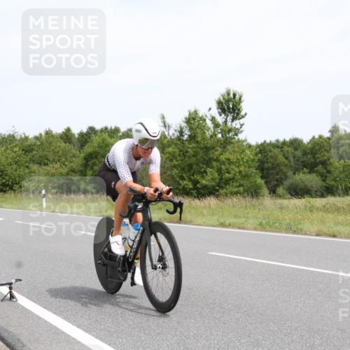 22.06.2025 - Viking Triathlon Yannick Fuchs http://msf.ph/oto/8082280 22.06.2025 12:40:02 Radfahren 30 meine-sportfotos.de