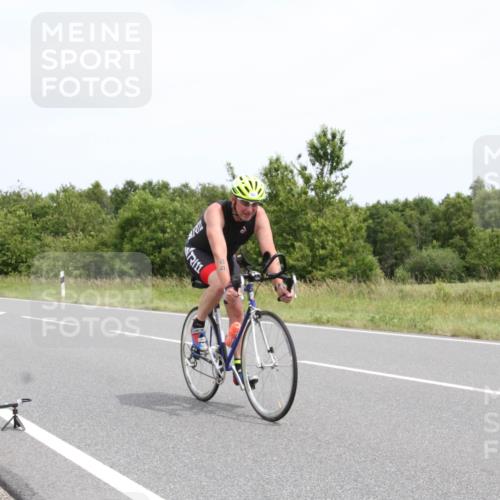 22.06.2025 - Viking Triathlon Yannick Fuchs http://msf.ph/oto/8082285 22.06.2025 12:40:12 Radfahren 330, 447 meine-sportfotos.de