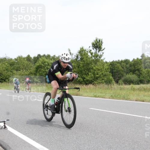 22.06.2025 - Viking Triathlon Yannick Fuchs http://msf.ph/oto/8082327 22.06.2025 12:41:06 Radfahren 71, 206, 523, 639 meine-sportfotos.de