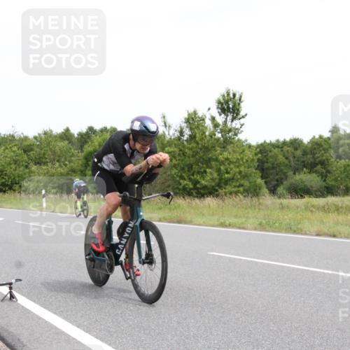 22.06.2025 - Viking Triathlon Yannick Fuchs http://msf.ph/oto/8082403 22.06.2025 12:42:59 Radfahren 146, 181 meine-sportfotos.de