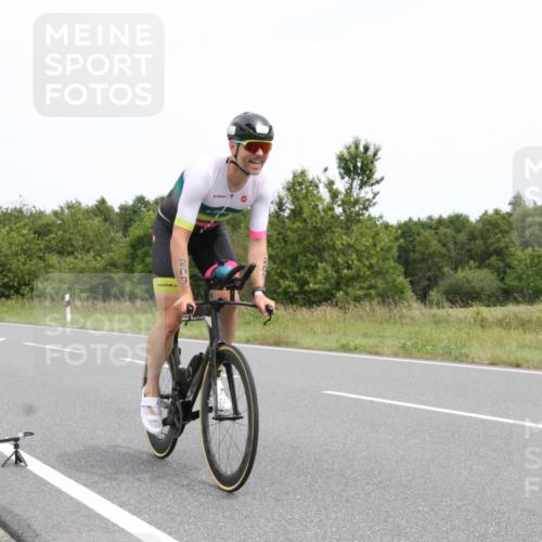 22.06.2025 - Viking Triathlon Yannick Fuchs http://msf.ph/oto/8082407 22.06.2025 12:43:10 Radfahren 40, 209, 291, 606 meine-sportfotos.de