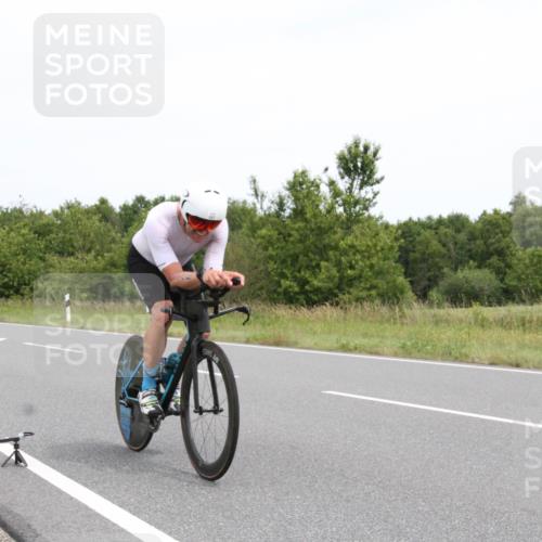 22.06.2025 - Viking Triathlon Yannick Fuchs http://msf.ph/oto/8082420 22.06.2025 12:43:18 Radfahren 40, 301, 438, 448 meine-sportfotos.de