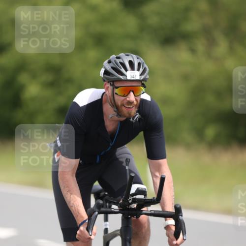 22.06.2025 - Viking Triathlon Yannick Fuchs http://msf.ph/oto/8082421 22.06.2025 12:22:51 Radfahren 113, 137, 342 meine-sportfotos.de