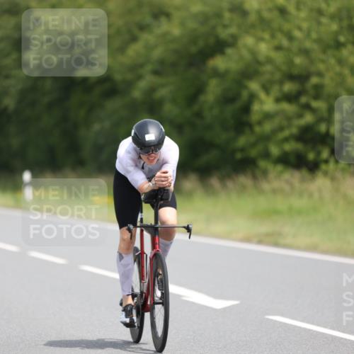 22.06.2025 - Viking Triathlon Yannick Fuchs http://msf.ph/oto/8082441 22.06.2025 12:23:12 Radfahren 178, 198, 224, 326, 351, 384, 401, 405, 534 meine-sportfotos.de