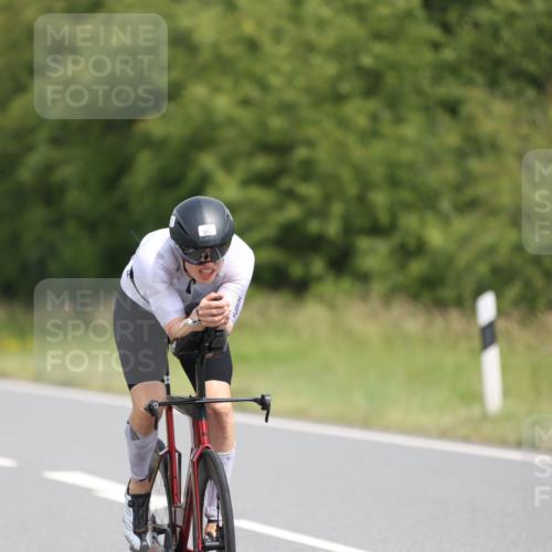 22.06.2025 - Viking Triathlon Yannick Fuchs http://msf.ph/oto/8082443 22.06.2025 12:23:12 Radfahren 178, 198, 224, 326, 351, 384, 401, 405, 534 meine-sportfotos.de